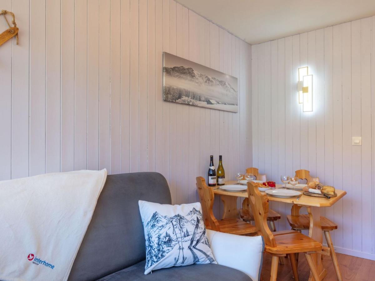 Apartment Les Lauzes D25 By Interhome Сен-Мартен-дьо-Белвил Екстериор снимка